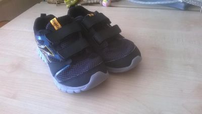 Лот: 6021822. Фото: 1. Кроссовки Reebok р.30. Кеды, кроссовки