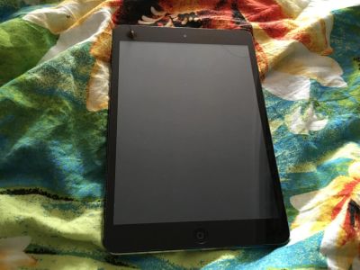 Лот: 6917896. Фото: 1. ipad mini 16gb wifi ЧИтать описание... Планшеты