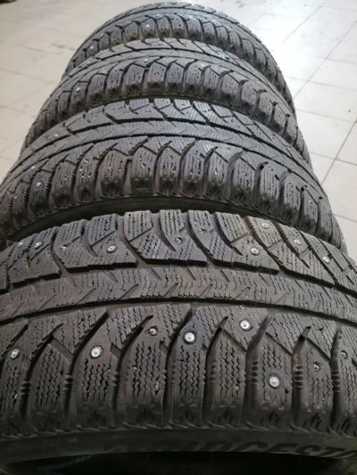 Лот: 20912284. Фото: 1. Bridgestone ice cruiser 7000s. Шины