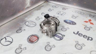Лот: 23587513. Фото: 1. Заслонка дроссельная Audi A6 AUK... Двигатель и элементы двигателя