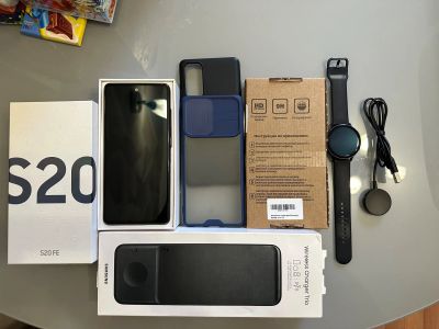 Лот: 19858982. Фото: 1. Телефон Samsung S20 FE 128gb синий... Смартфоны