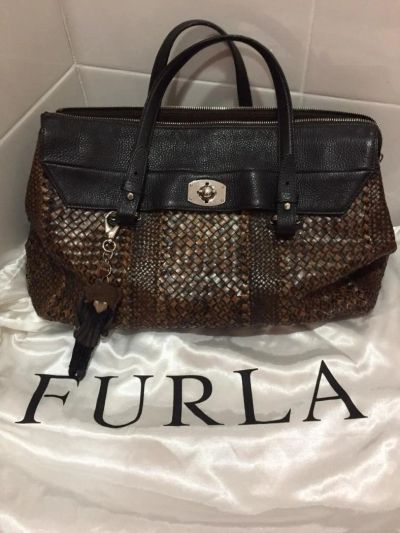Лот: 10387980. Фото: 1. Сумка FURLA коричневая. Сумки