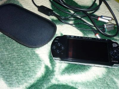Лот: 486615. Фото: 1. Игровая приставка Sony PSP-3008... Другое (аудиотехника)