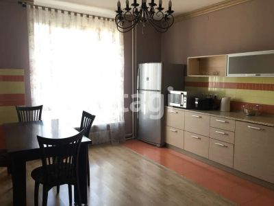 Лот: 23308380. Фото: 1. Сдам 3-комн. кв. 117 кв.м. Красноярск... Квартиры, студии
