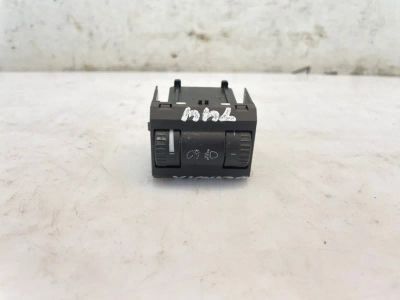 Лот: 25404526. Фото: 1. кнопка регулировки фар Skoda Octavia... Кузов