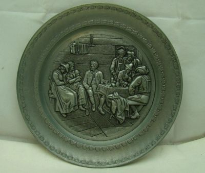 Лот: 11191651. Фото: 1. Тарелка декоративная с литьем... Другое (живопись, скульптура, фото)