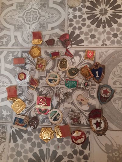 Лот: 21734912. Фото: 1. Отличительный значек за заслуги. Сувенирные