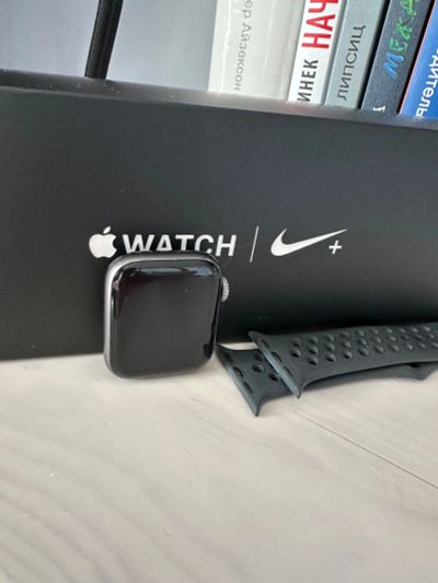 Лот: 20841365. Фото: 1. Apple Watch series 4 nike +. Смарт-часы, фитнес-браслеты, аксессуары