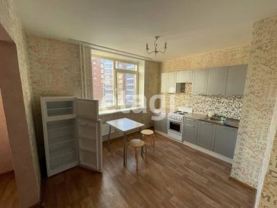 Лот: 21035319. Фото: 1. Сдам 2-комн. кв. 61.2 кв.м. Красноярск... Квартиры, студии