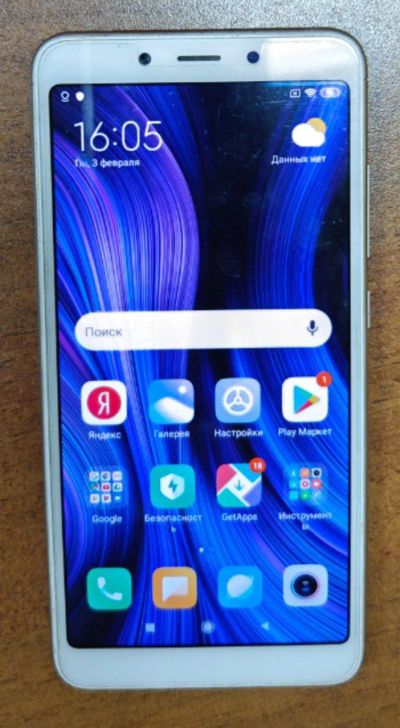 Лот: 24990853. Фото: 1. Redmi 6A, 2/16 Гб. Смартфоны