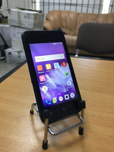 Лот: 14323140. Фото: 1. Смартфон BQ 4072 Strike Mini. Смартфоны