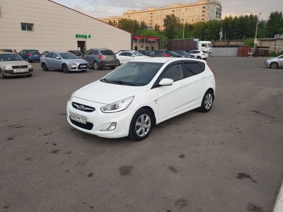 Лот: 13909212. Фото: 1. Hyundai Solaris 2014 / 1.6 / Автомат. Автомобили