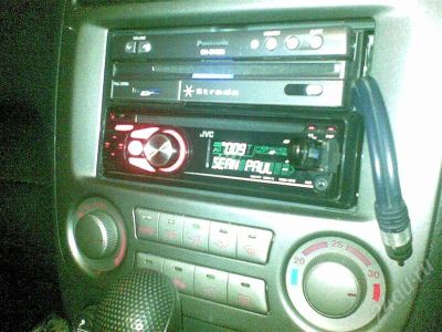 Лот: 729022. Фото: 1. Продам USB магнитолу JVC KD-R38EE. Автомагнитолы