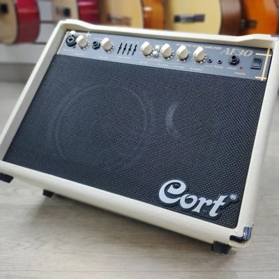 Лот: 25316032. Фото: 1. Комбоусилитель Cort AF 30 для... Гитарные эффекты и комбоусилители