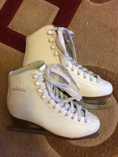 Лот: 8785438. Фото: 1. Коньки фигурные Botas Juliet женские... Коньки