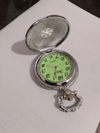 Лот: 19900584. Фото: 1. Часы. Оригинальные наручные часы