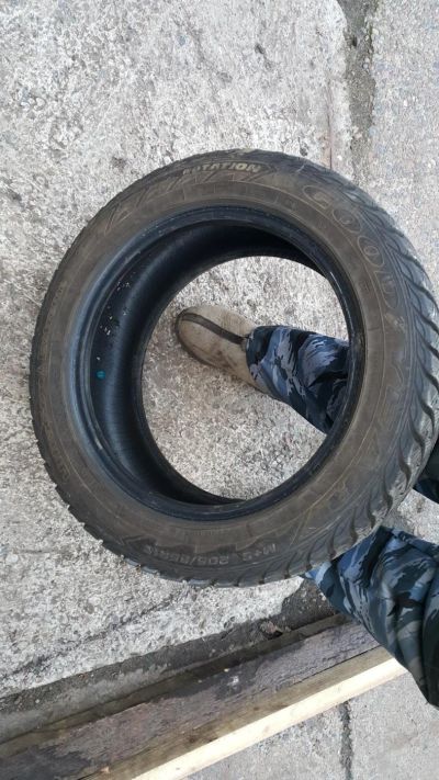 Лот: 10405103. Фото: 1. Goodyear ultragrip extreme 205... Шины