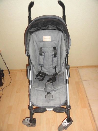 Лот: 10714871. Фото: 1. Прогулочная коляска peg perego... Коляски