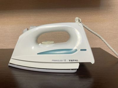Лот: 23563196. Фото: 1. Утюг Tefal 1470 Primagliss 15. Утюги, парогенераторы, отпариватели