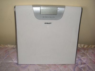 Лот: 25237533. Фото: 1. Напольные весы **Skarlett ** 160кг... Весы напольные