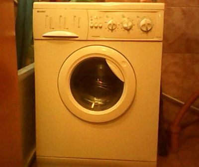 Лот: 3685811. Фото: 1. стиральная машина INDESit с сушкой. Стиральные машины