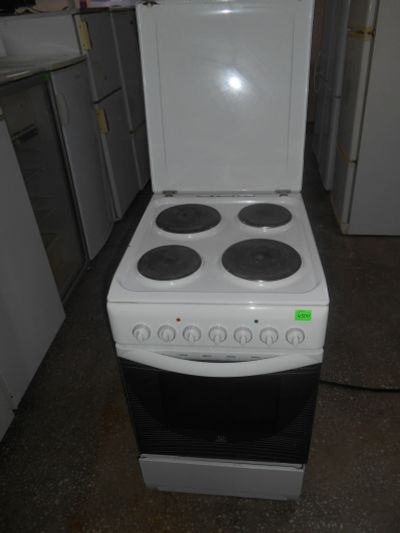 Лот: 14610343. Фото: 1. Электро плита indesit. Плиты, духовые шкафы, варочные поверхности