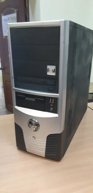Лот: 17390231. Фото: 1. системный блок Celeron 1800/Gigabyte... Компьютеры в сборе