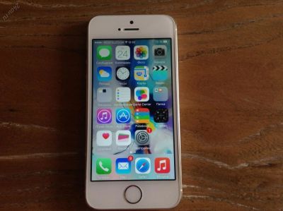 Лот: 6307746. Фото: 1. Iphone 5s gold. Смартфоны
