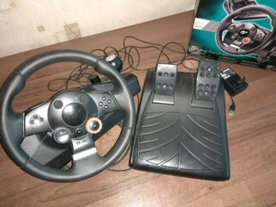 Лот: 11334366. Фото: 1. Руль Logitech Driving Force GT. Рули, джойстики