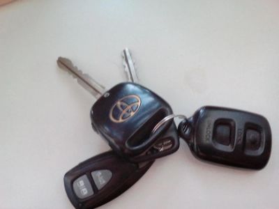 Лот: 6048859. Фото: 1. Ключ и пульт Toyota и Cenmax ВсЁ... Автомобильные сигнализации