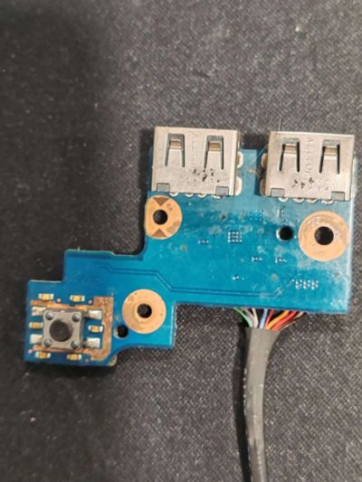 Лот: 17125575. Фото: 1. Доп плата с разъемами USB, кнопка... Платы расширения, контроллеры, доп. порты