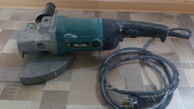 Лот: 7768086. Фото: 1. Шлифовальная машина Makita 9069. Электроинструмент