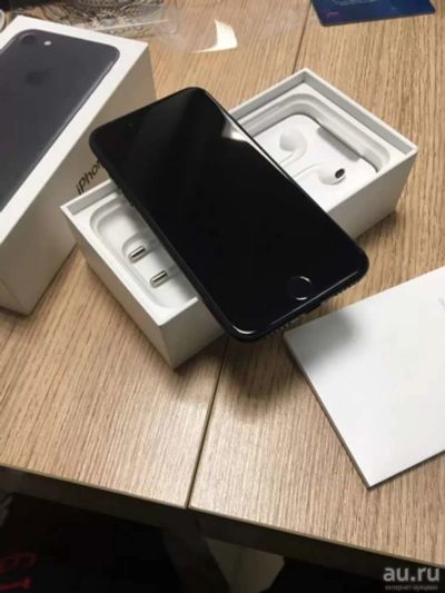 Лот: 10432993. Фото: 1. Iphone 7 черный. Смартфоны