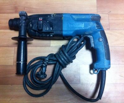 Лот: 6636525. Фото: 1. Продам перфоратор Makita HR2450... Электроинструмент