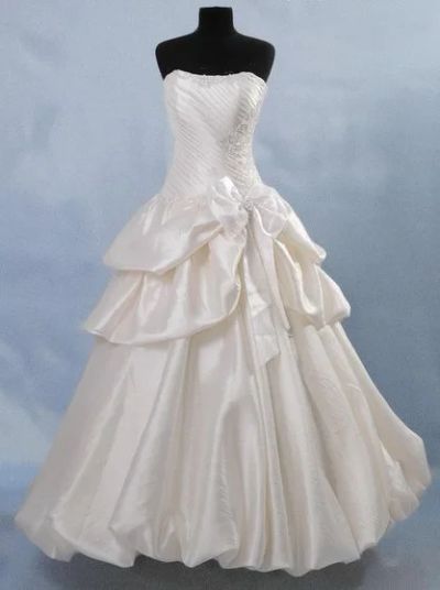 Лот: 3440373. Фото: 1. Свадебное платье. Свадебные платья