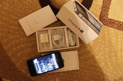 Лот: 2673169. Фото: 1. iPhone 4s, Полный комплект, без... Смартфоны