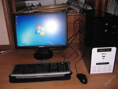 Лот: 1996280. Фото: 1. Игровой компьютер + 20" монитор. Компьютеры в сборе