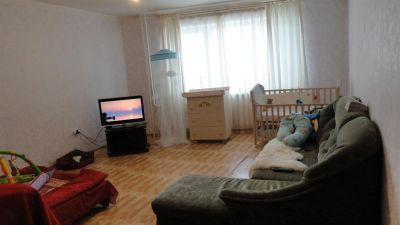 Лот: 3072262. Фото: 1. Алексеева 22, 1-комнатная, 53... Квартиры, студии