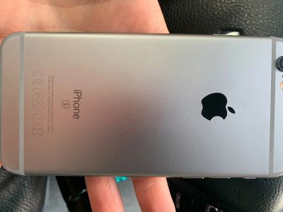 Лот: 16173689. Фото: 1. iPhone 6s space grey. Смартфоны