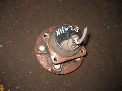 Лот: 20898891. Фото: 1. Ступица Toyota Prius NHW20 1NZ-FXE... Кузов