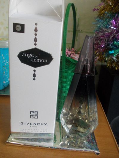 Лот: 15482783. Фото: 1. Ange ou Demon от Givenchy 100мл... Женская парфюмерия