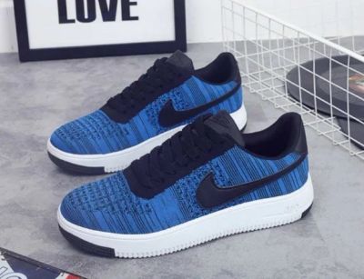 Лот: 7649128. Фото: 1. Nike air Force 1 Flyknit low. Кеды, кроссовки, слипоны