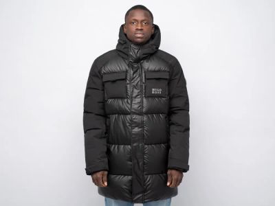 Лот: 21132218. Фото: 1. Куртка зимняя Hugo Boss. Верхняя одежда