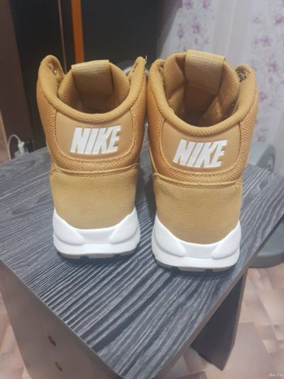 Лот: 12962055. Фото: 1. кроссовки nike hoodland suede. Кеды, кроссовки, слипоны