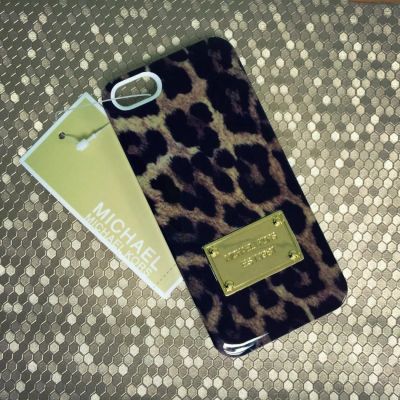 Лот: 4687016. Фото: 1. Чехол Michael Kors iPhone 5/5S. Чехлы, бамперы