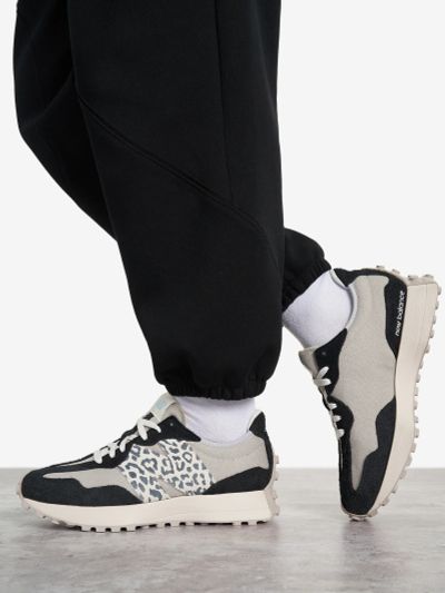 Лот: 25369011. Фото: 1. Кроссовки женские New Balance... Кеды, кроссовки, слипоны