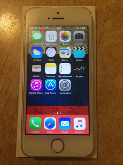 Лот: 6951737. Фото: 1. iPhone 5s 16gb white. Смартфоны