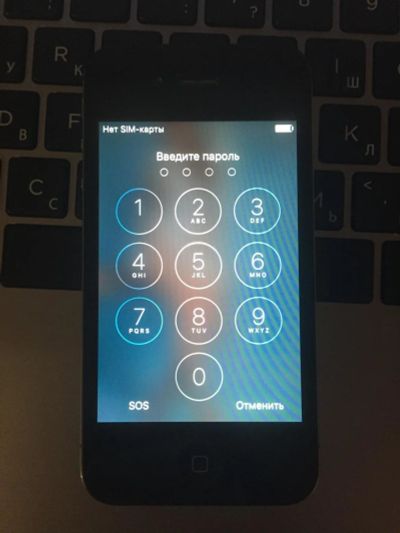Лот: 9780481. Фото: 1. iphone 4s 16gb black. Смартфоны