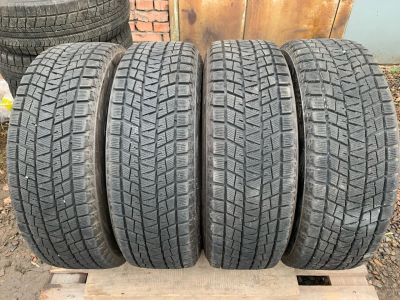 Лот: 14912443. Фото: 1. Bridgestone Blizzak DM-V1, 235... Шины