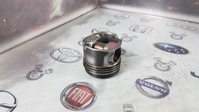 Лот: 23587689. Фото: 1. Поршень Audi Q7 BUG 059198401D... Двигатель и элементы двигателя